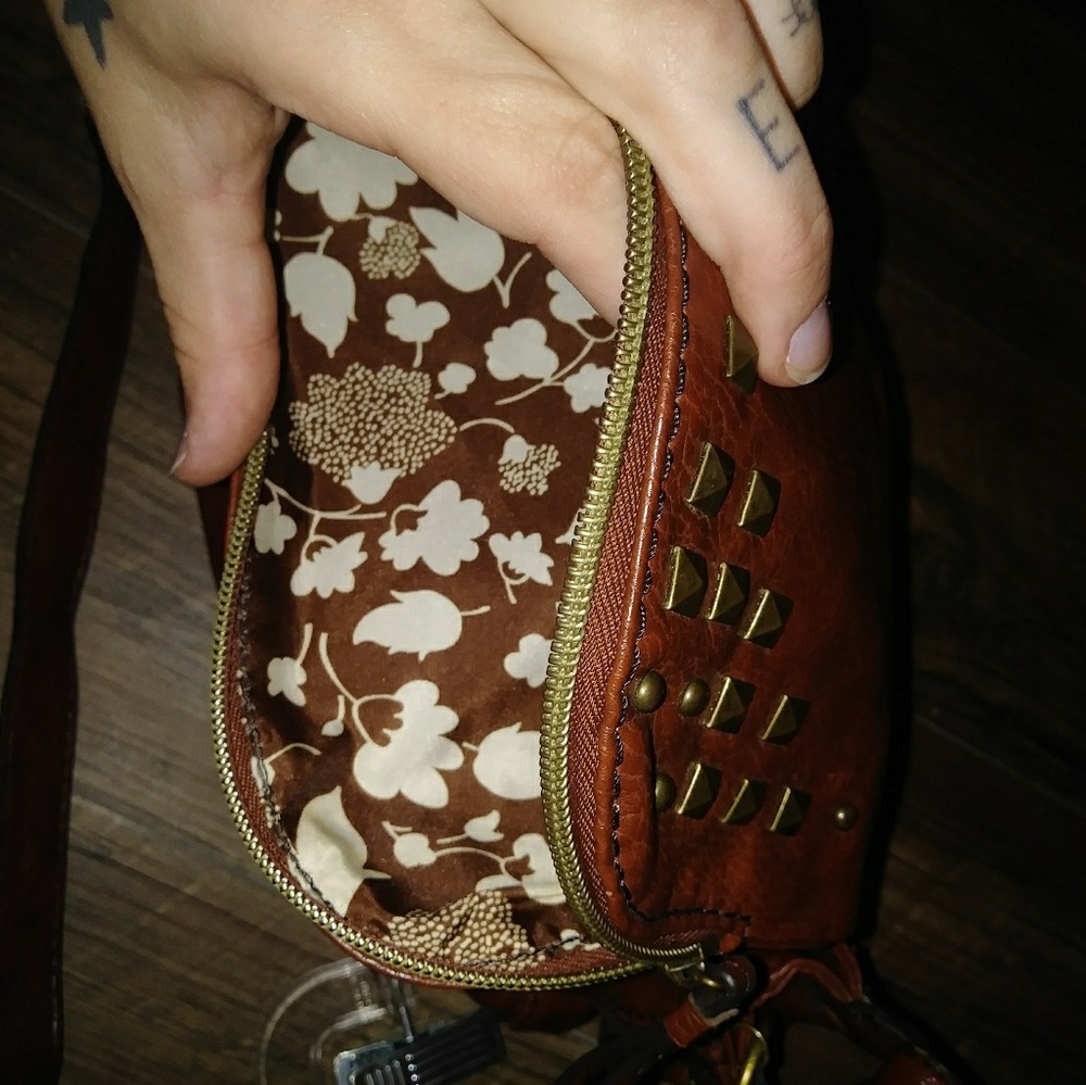 Purse - Picture 4 of 4